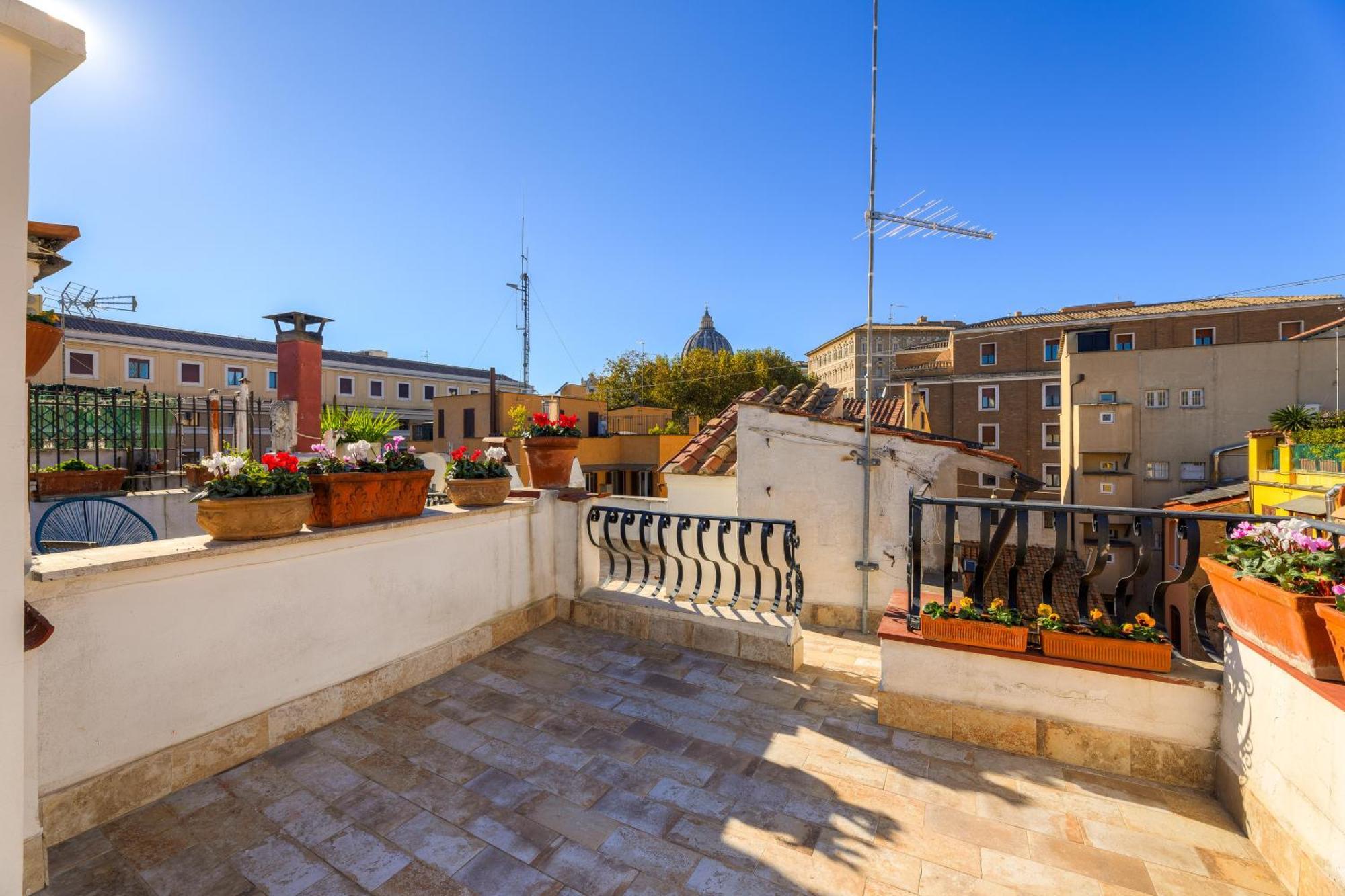 Borgo Pio Experience Apartment Rome Bagian luar foto